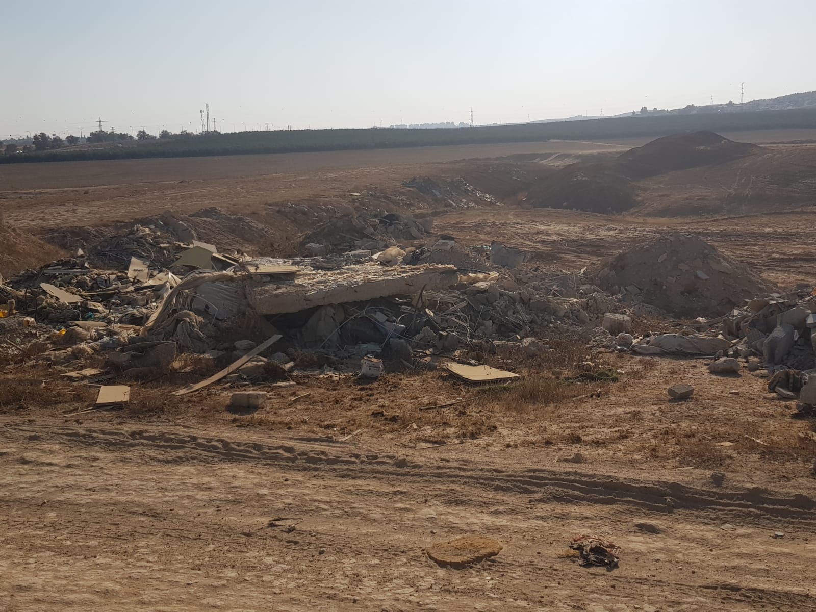 בנגב חלמו על בסיס מודיעין, בפועל קיבלו מזבלה ב-300 מיליון שקל (צילום סלולרי)